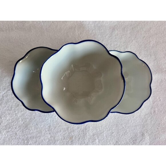 Set/3 Handpainted Fish Bowl Scalloped Edge Made in Brazil 4.5"D x 2"H Blue White - Picture 3 of 14